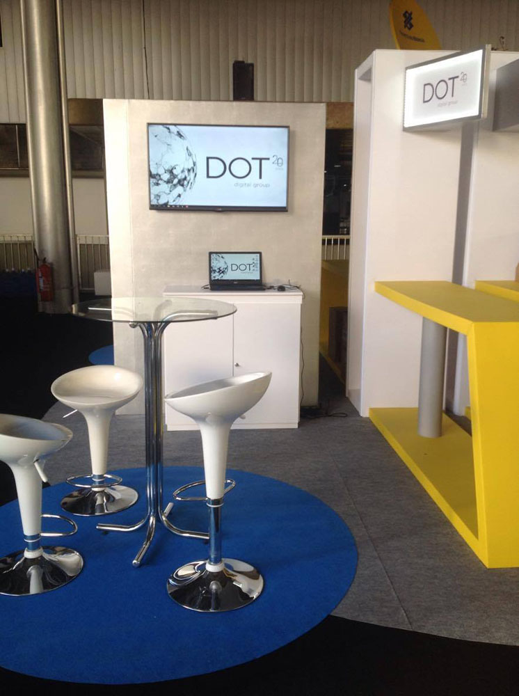 Estande Stand